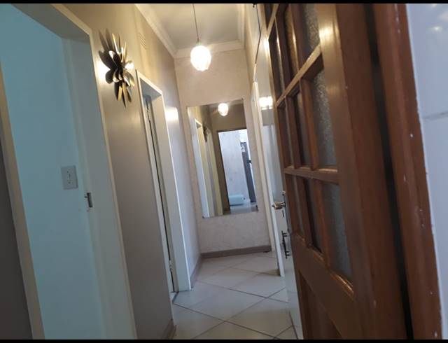 3 BEDROOM HOUSE FOR SALE IN RUSTENBURG NORTH